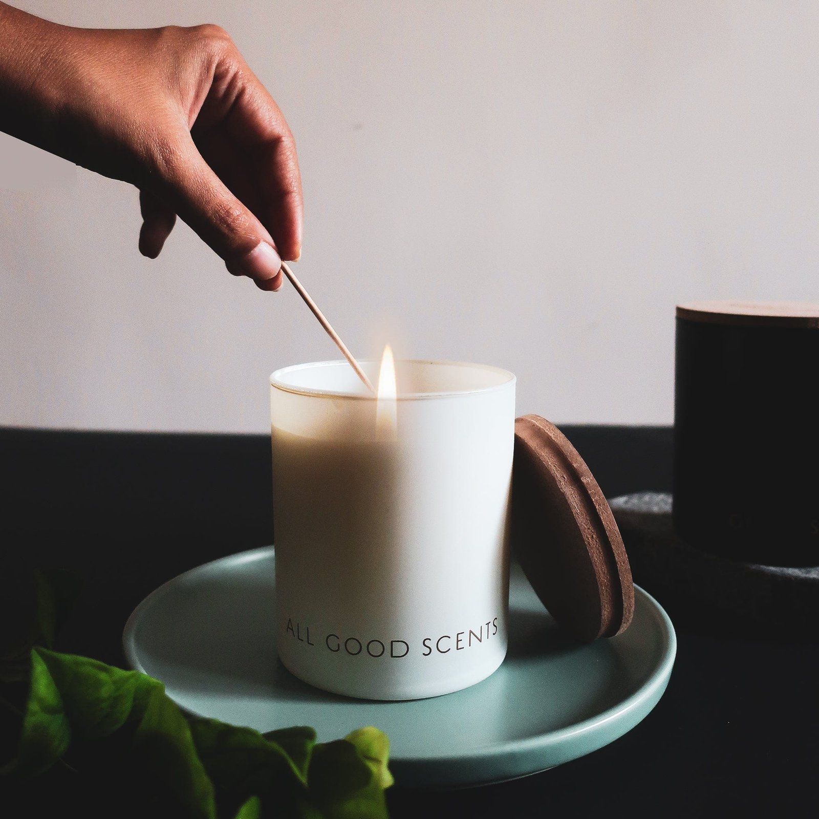How Perfume Can Enhance Your Winter Wellness Routin
– All Good Scents How Perfume Can Enhance Your Winter Wellness Routin
– All Good Scents
