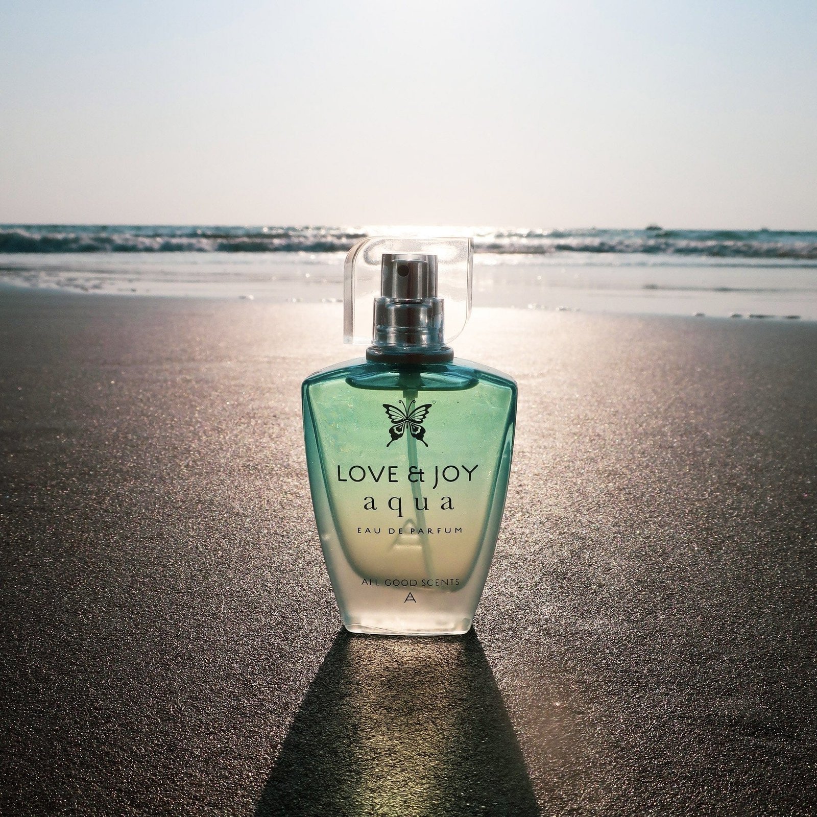 Our Summer Scent Recommendation, #TravelWithYourNose
– All Good Scents Advisory LLP Our Summer Scent Recommendation, #TravelWithYourNose
– All Good Scents Advisory LLP