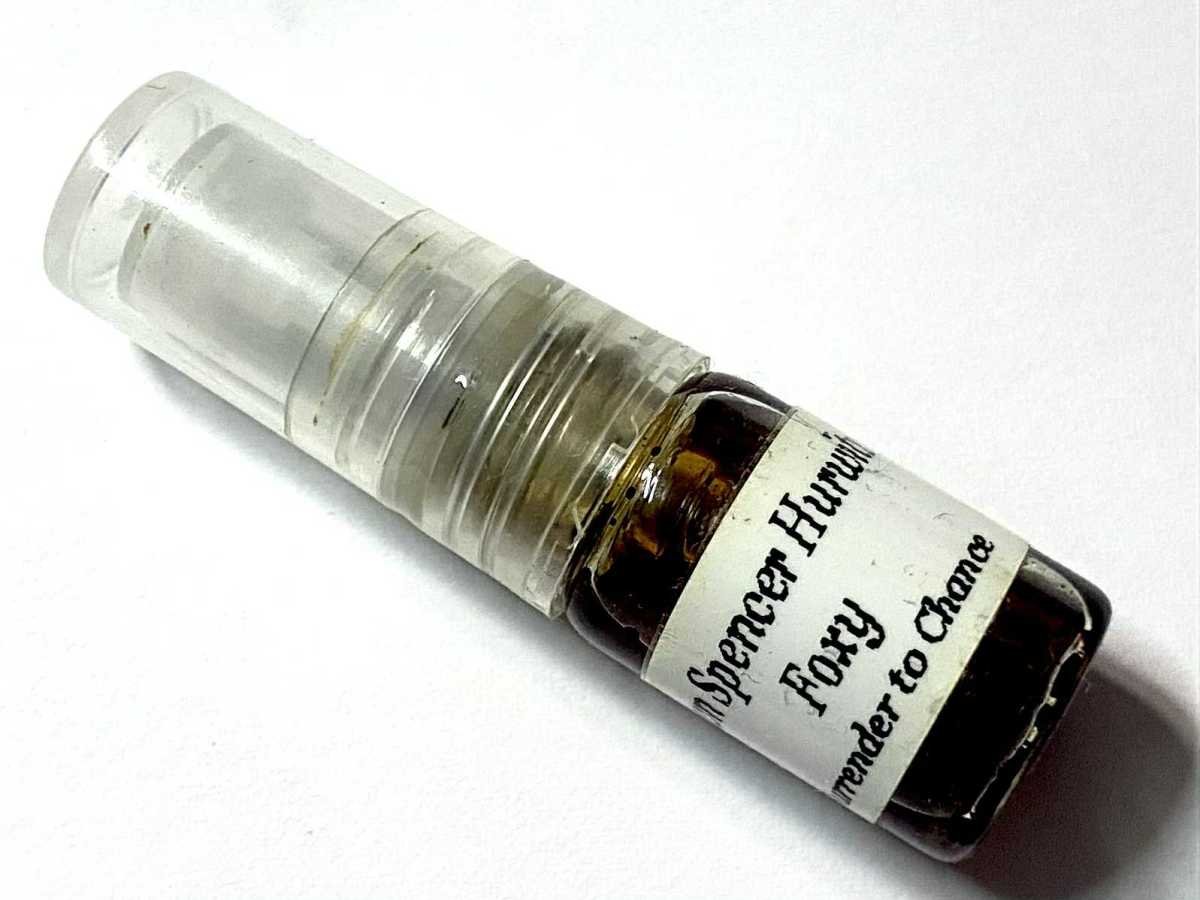 Foxy by DSH Perfumes – Undina’s Looking Glass
