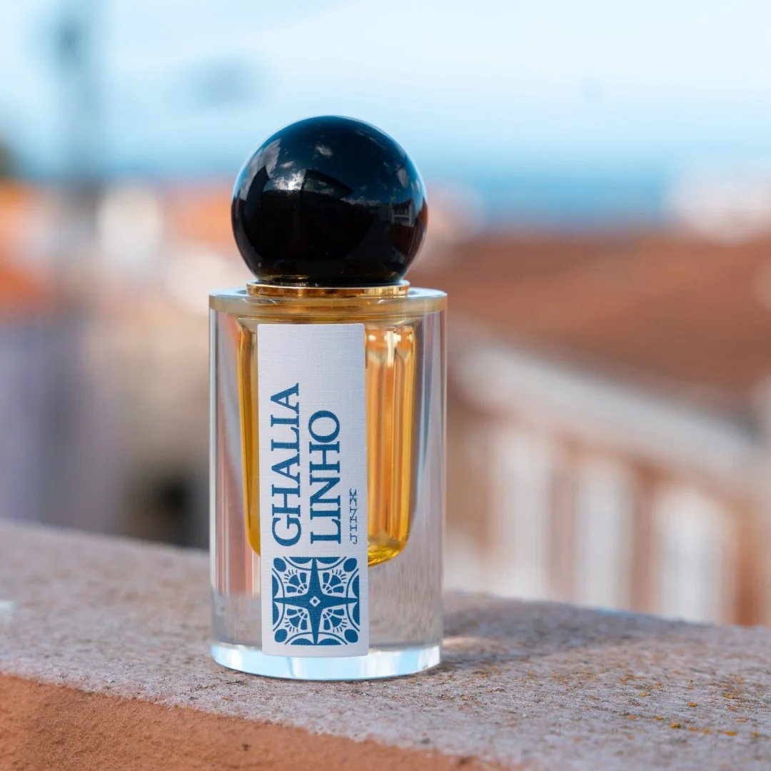 GHALIA LINHO  JINX SMELLS